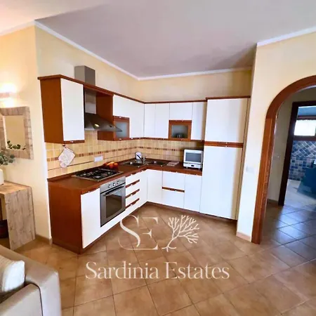 Pieno Centro Con Parcheggio - *