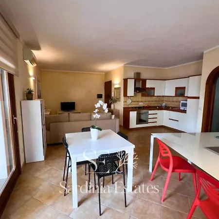 Pieno Centro Con Parcheggio - Daire